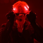 LAY-